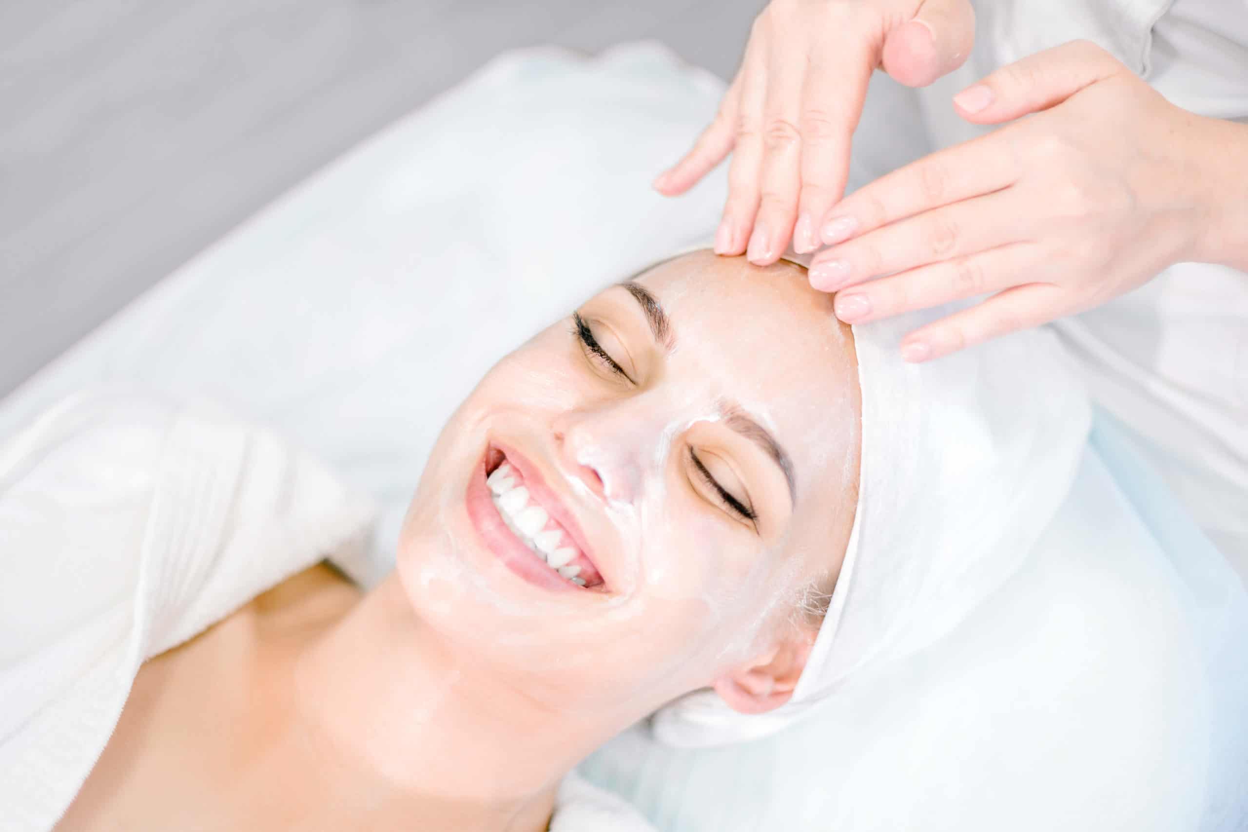 Everything You Need To Know About DiamondGlow Facials